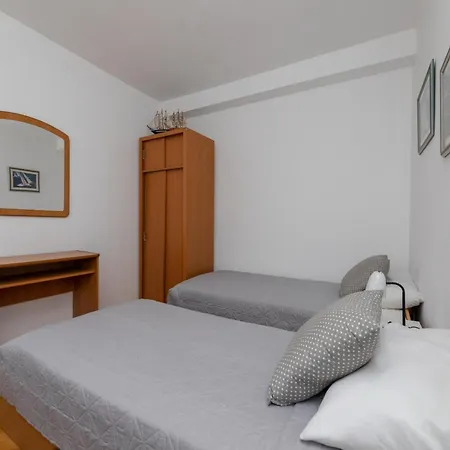 Appartement Garden Supetar