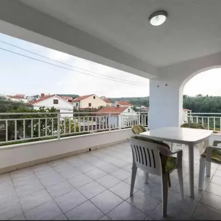 Appartement Garden Supetar